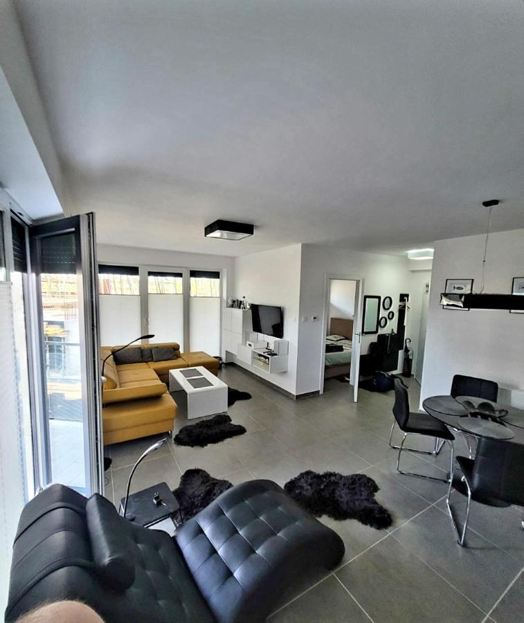 Apartament Amon Nr 5 Apartment Darlowo Ngoại thất bức ảnh